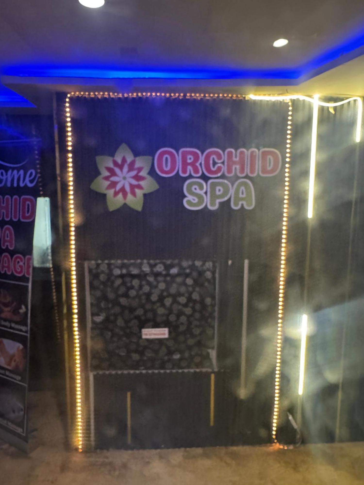 Orchid Hotel Deira Дубай Экстерьер фото