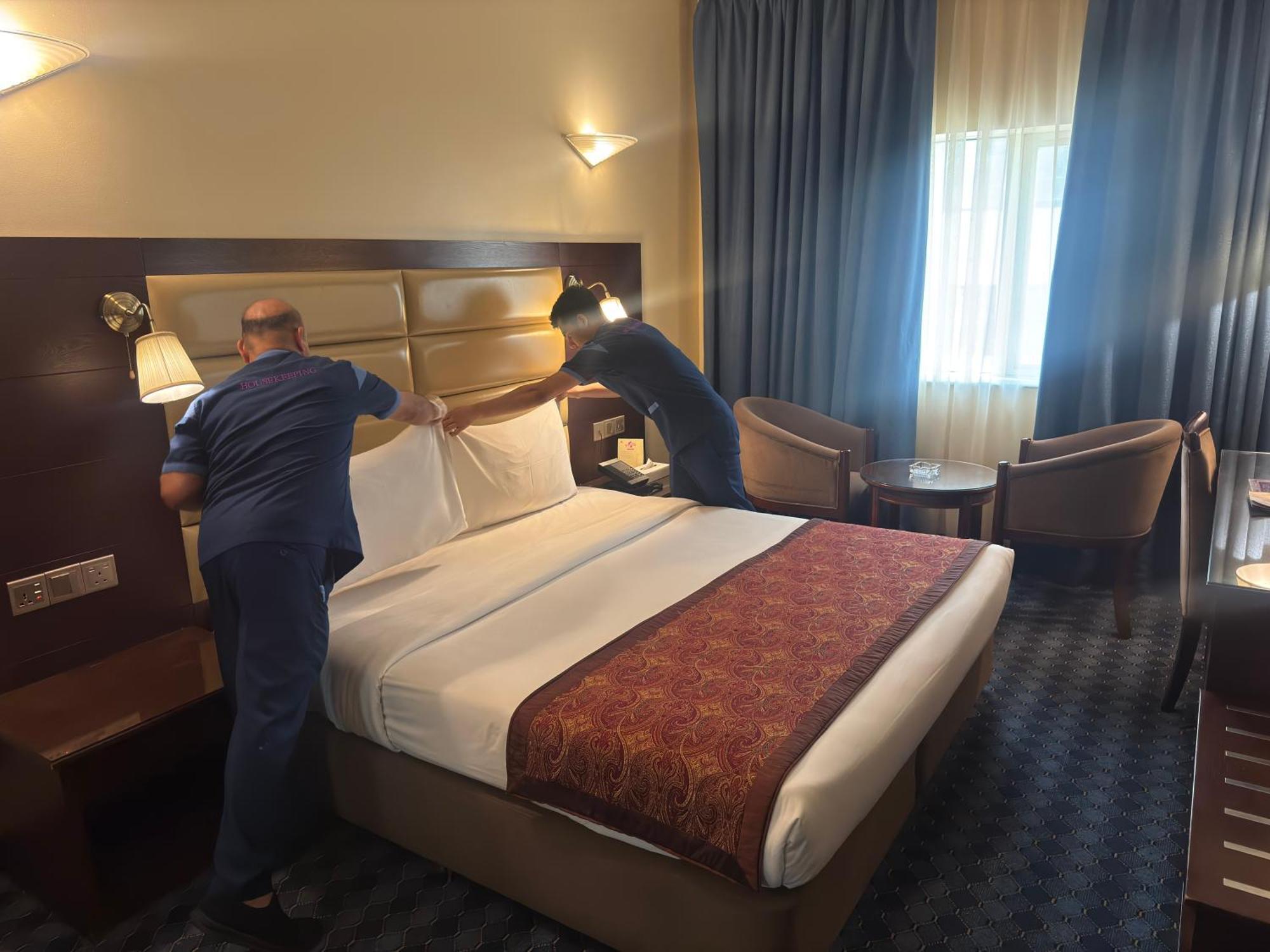 Orchid Hotel Deira Дубай Экстерьер фото
